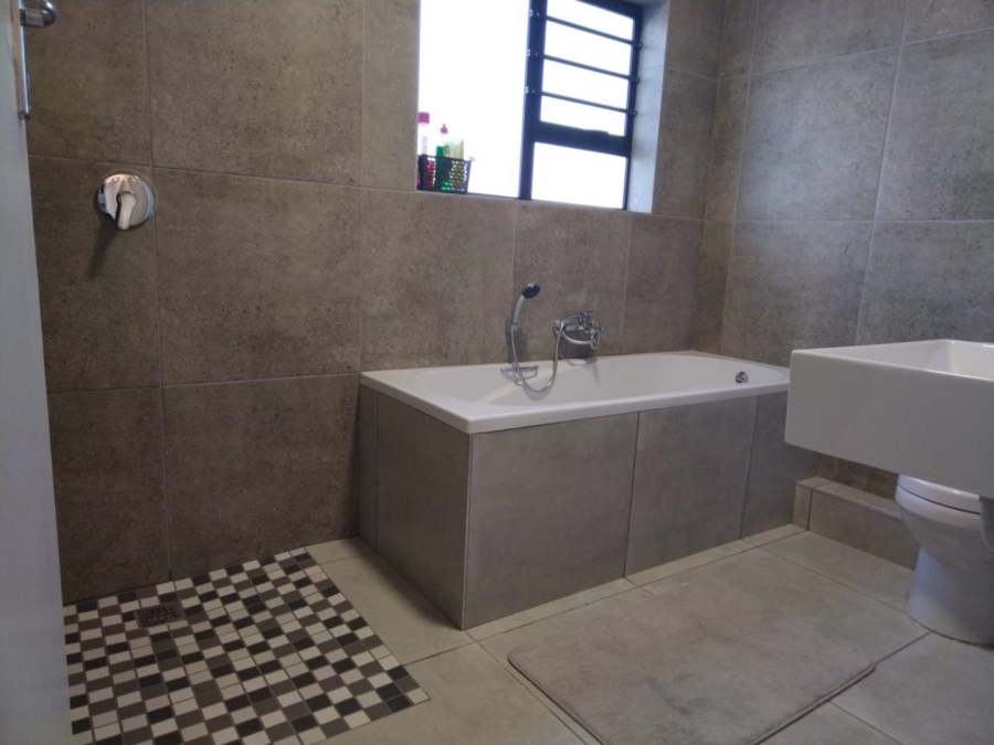 4 Bedroom Property for Sale in Vredenburg Western Cape